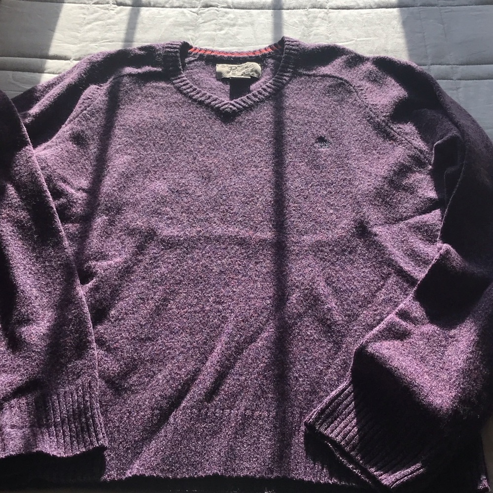 Original Penguin V-Neck Sweater in Rich Purple